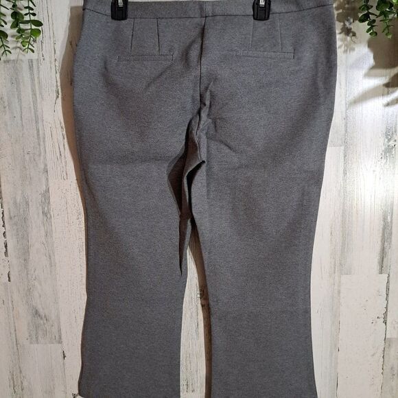 NWT Max & Mia Cropped Dress Pants - Picture 4 of 4